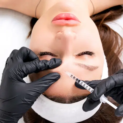 full-circle-aesthtics-woman-getting-a-prp-vampire-facial